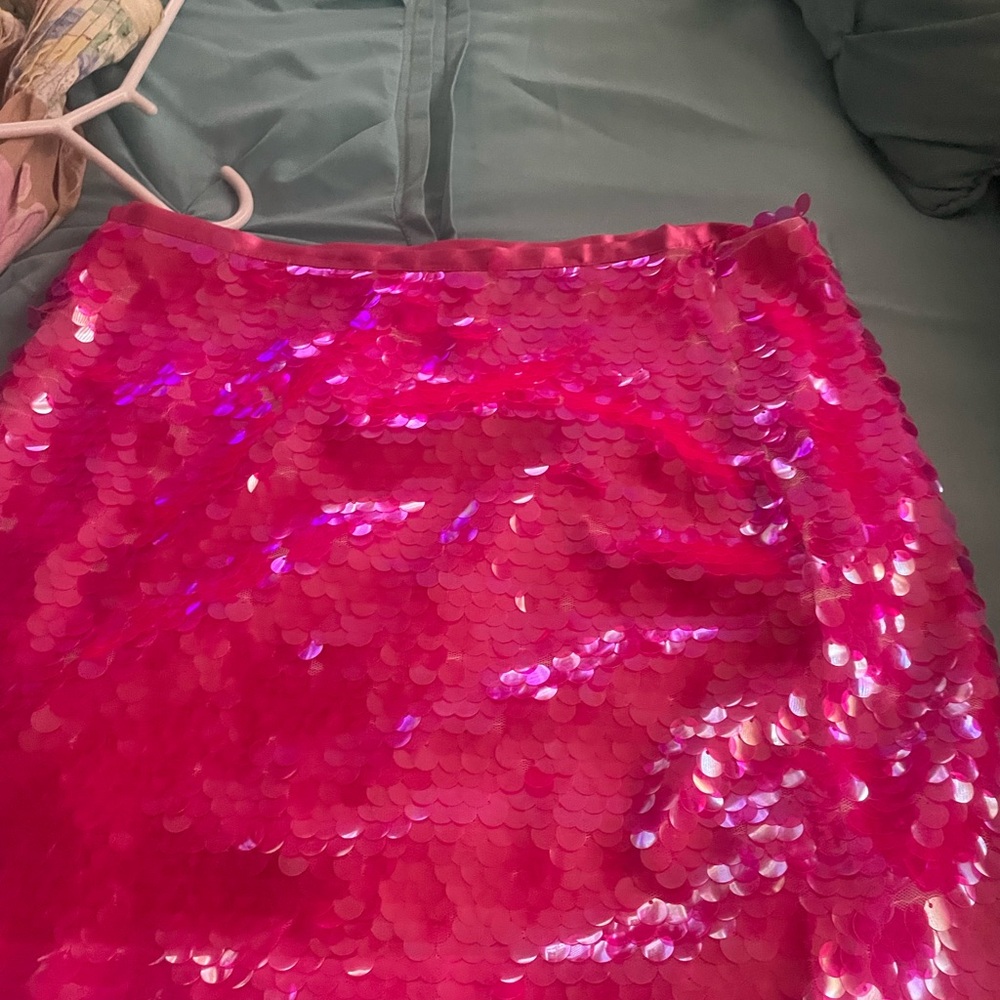 Glamorous Pink Sequin Pencil Skirt